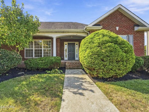 1626 Singletree Lane, Knoxville, TN 37922