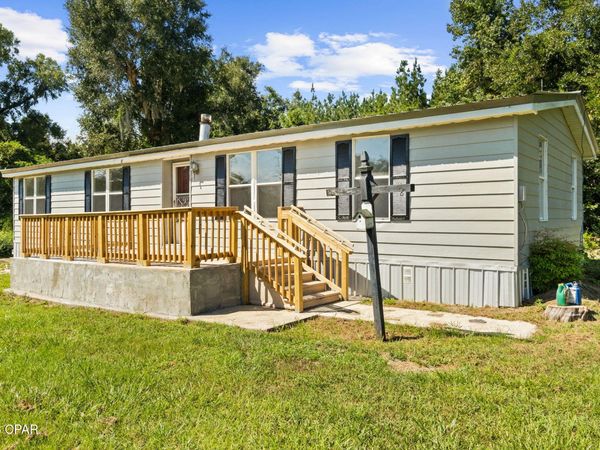 2753 Deming Lane , Marianna, FL 32446