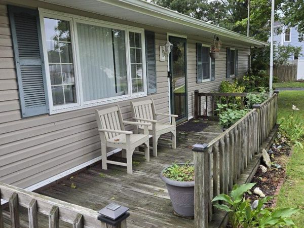 34 Floyd Road, Shirley, NY 11967