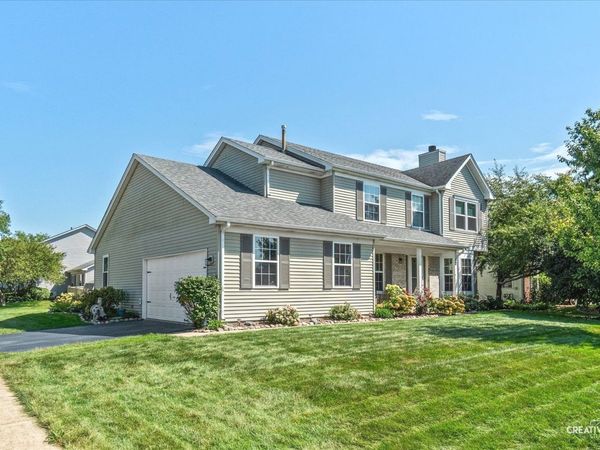 52 Blackberry Trail , Aurora, IL 60506