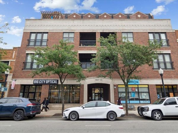5647 N CLARK Street , Unit 402, Chicago, IL 60660