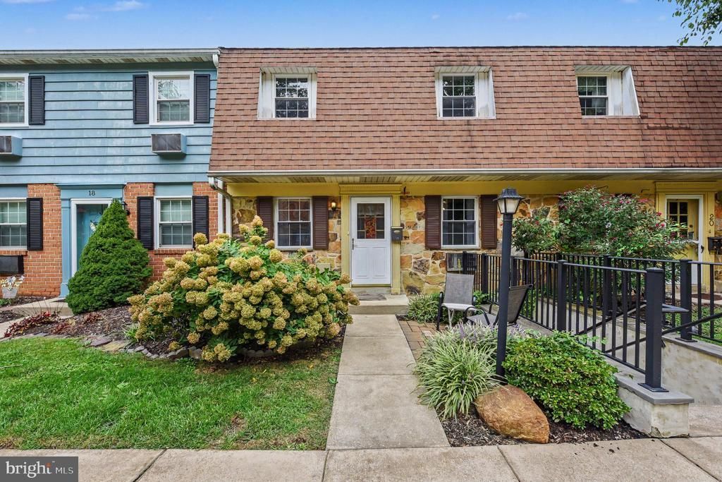 207 Walnut Hill Road, Unit 19, West Chester, PA 19382 Main Photo