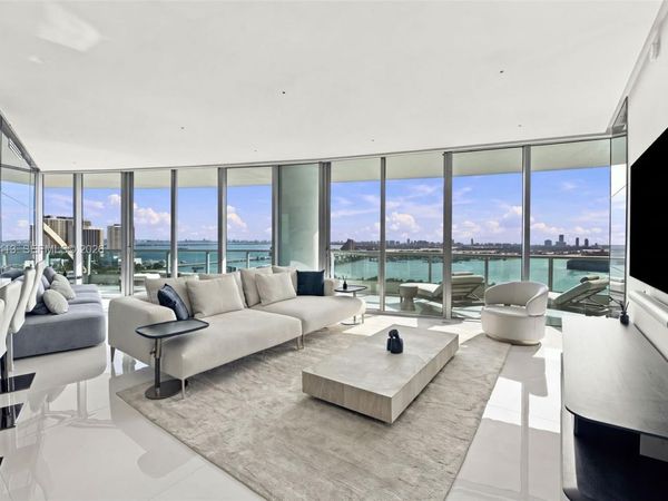 900 Biscayne Blvd , Unit 2406, Miami, FL 33132