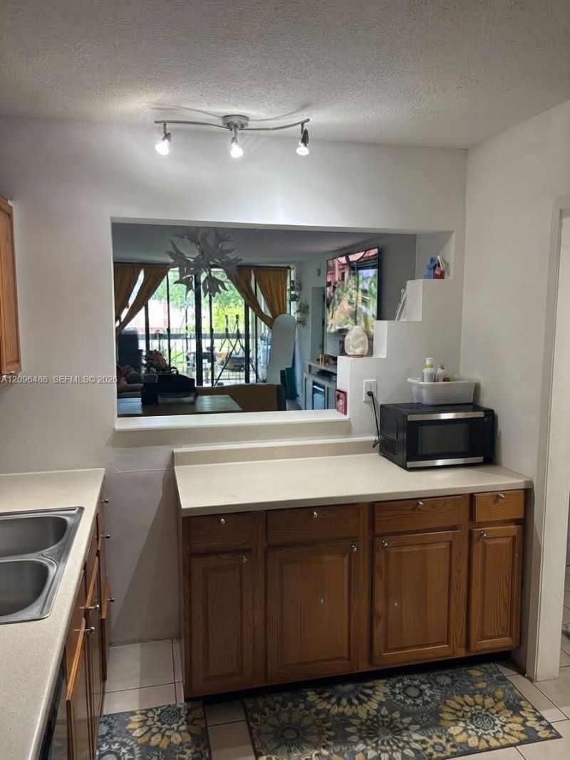 8441 Forest Hills Dr, Unit 203, Coral Springs, FL 33065 Photo