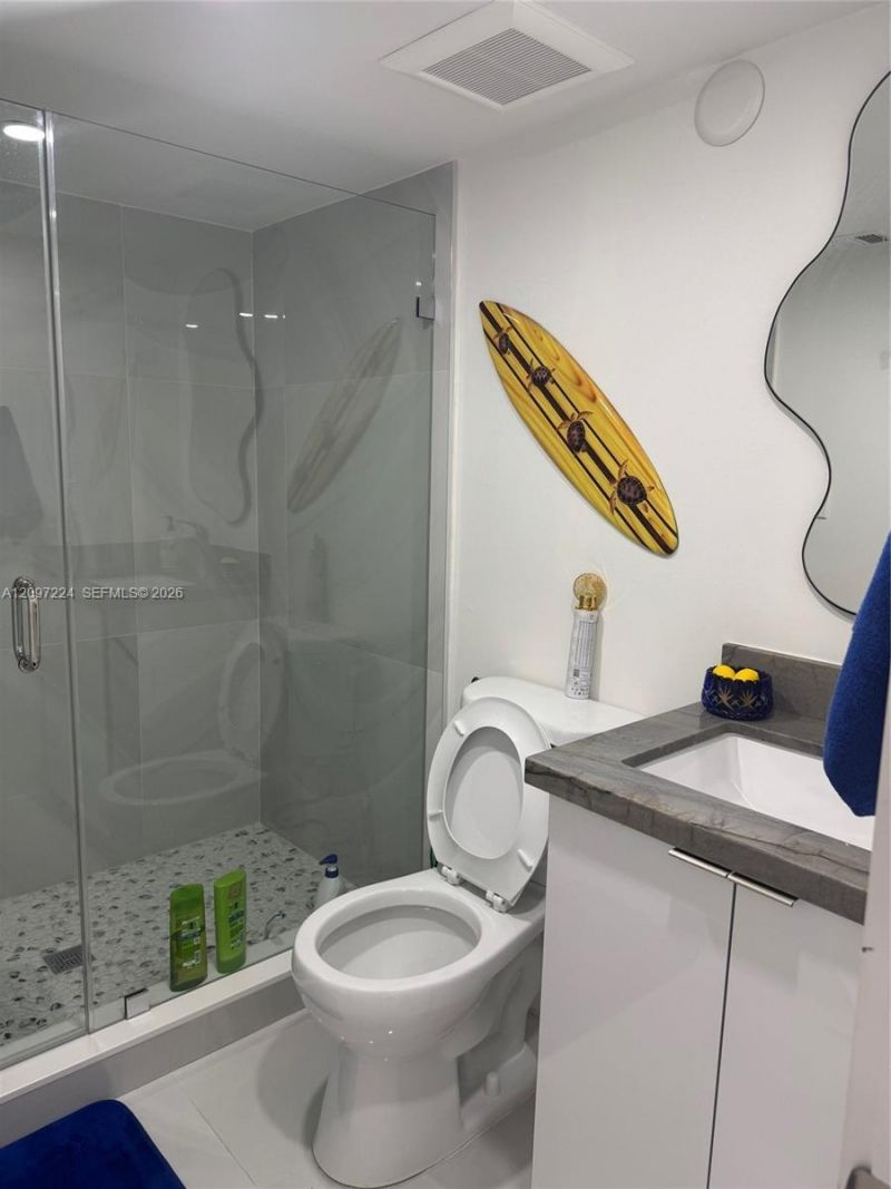 6423 Collins Ave, Unit 401, Miami Beach, FL 33141 Photo