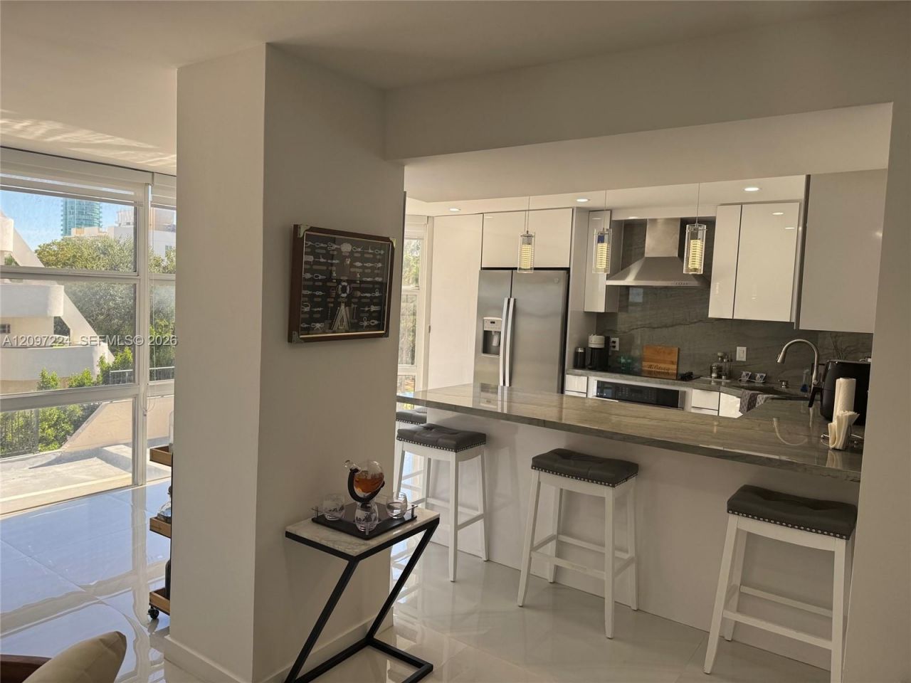 6423 Collins Ave, Unit 401, Miami Beach, FL 33141 Photo