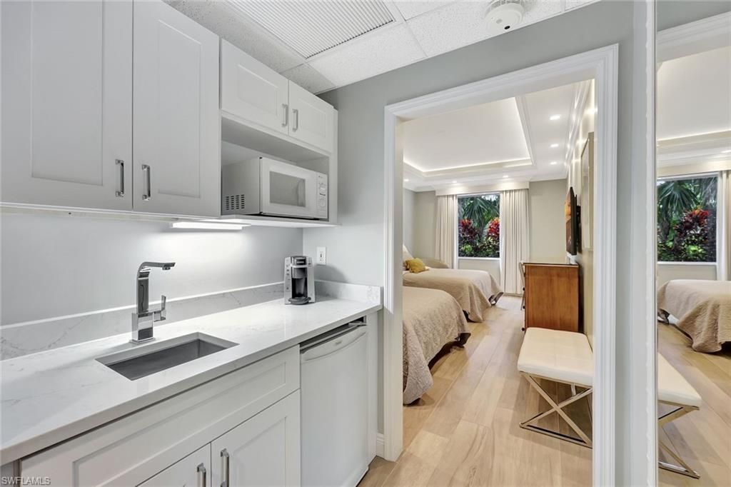 7225 Pelican Bay Blvd, Unit 604, Naples, FL 34108 Photo