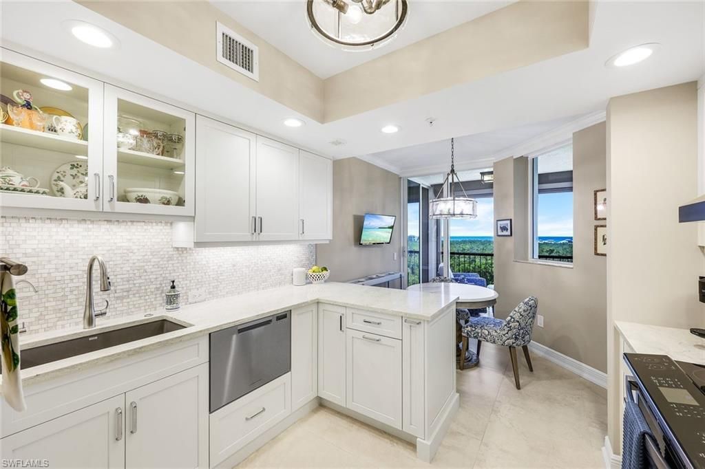 7225 Pelican Bay Blvd, Unit 604, Naples, FL 34108 Photo