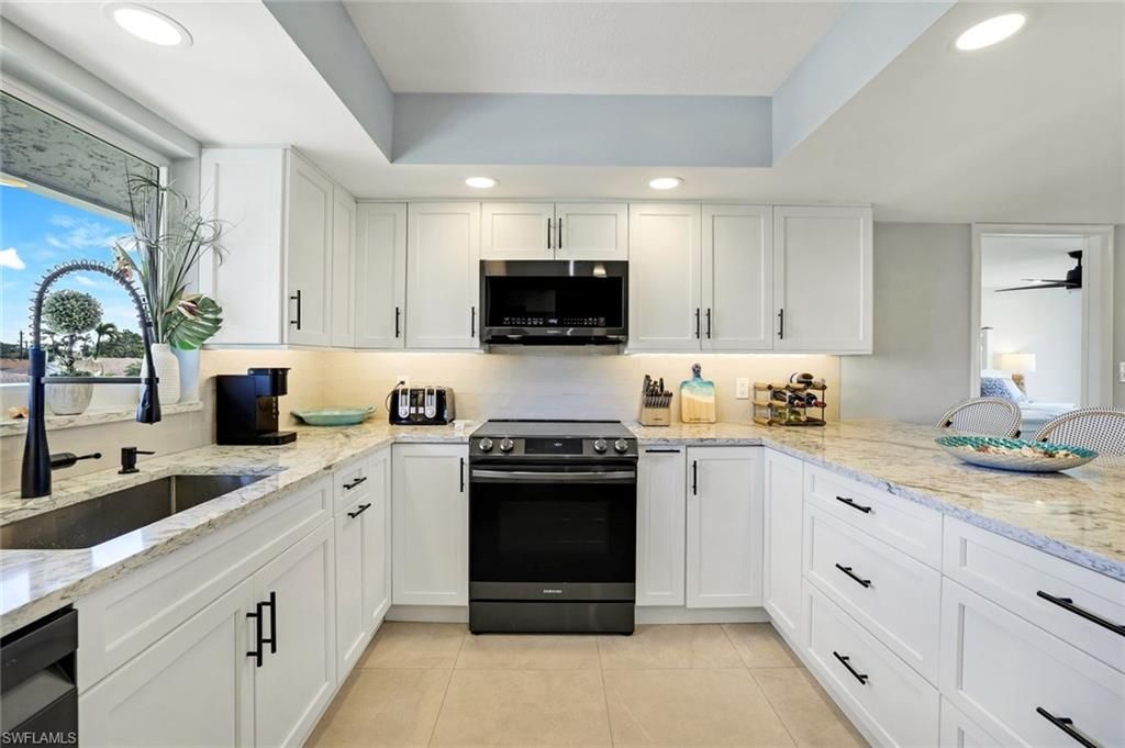 112 Penny Ln , Unit 6, Naples, FL 34112 Photo