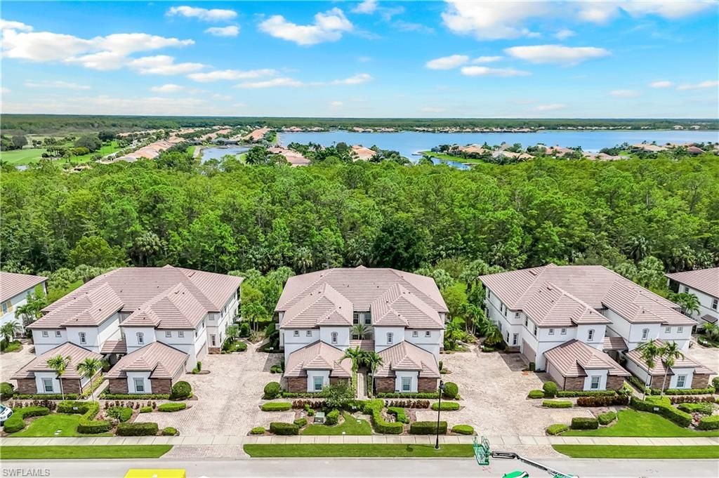 9520 Ironstone, Unit 202, Naples, FL 34120 Photo