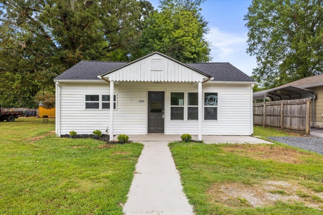 4325 Greenbriar Rd , Chattanooga, TN 37412 Main Photo