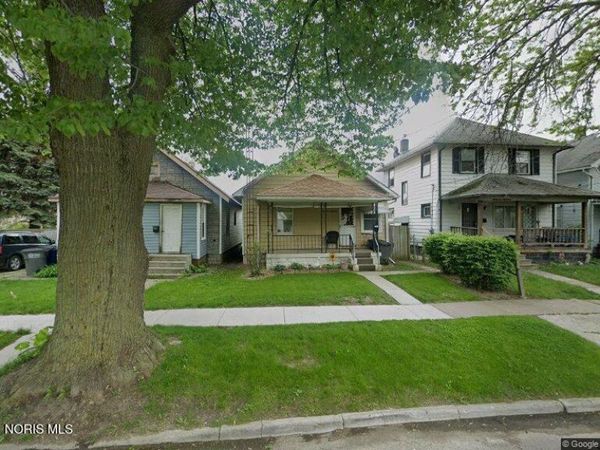 2458 Woodford Street , Toledo, OH 43605