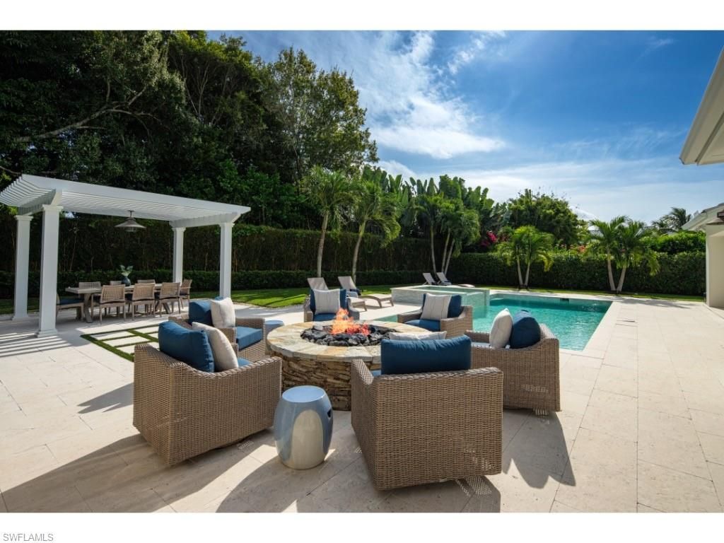 4042 Old Trail Way, Naples, FL 34103 Photo