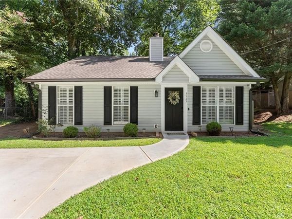 3525 Auburn Drive , Cumming, GA 30041
