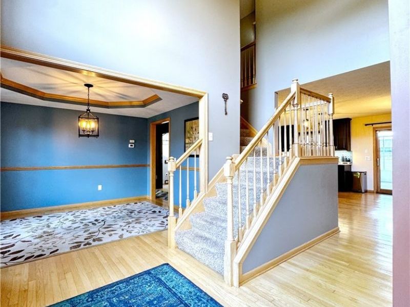 25137 Crosstie Trail, Columbia Station, OH 44028 Photo 2