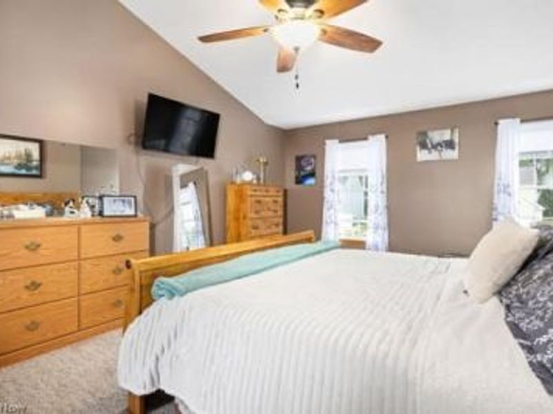 832 Queens Gate Way, Wadsworth, OH 44281 Photo 12