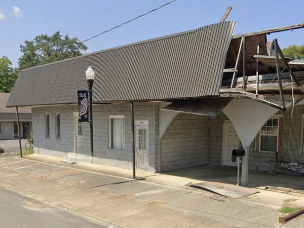 340 W Main Street, Centre, AL 35960