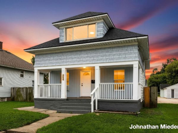 854 Burton Street SW, Wyoming, MI 49509