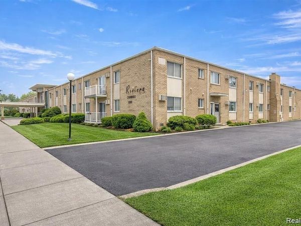 7350 N Inkster Road, Unit 118, Dearborn Heights, Mi 48127