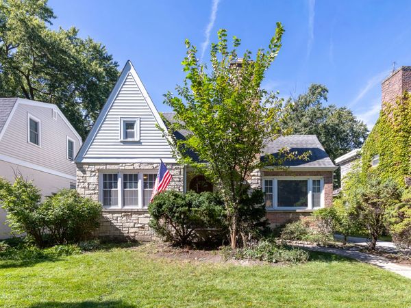 1032 Vernon Avenue, Park Ridge, IL 60068