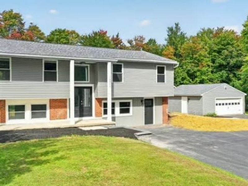 16940 Thompson Road, Thompson, OH 44086 Photo 1