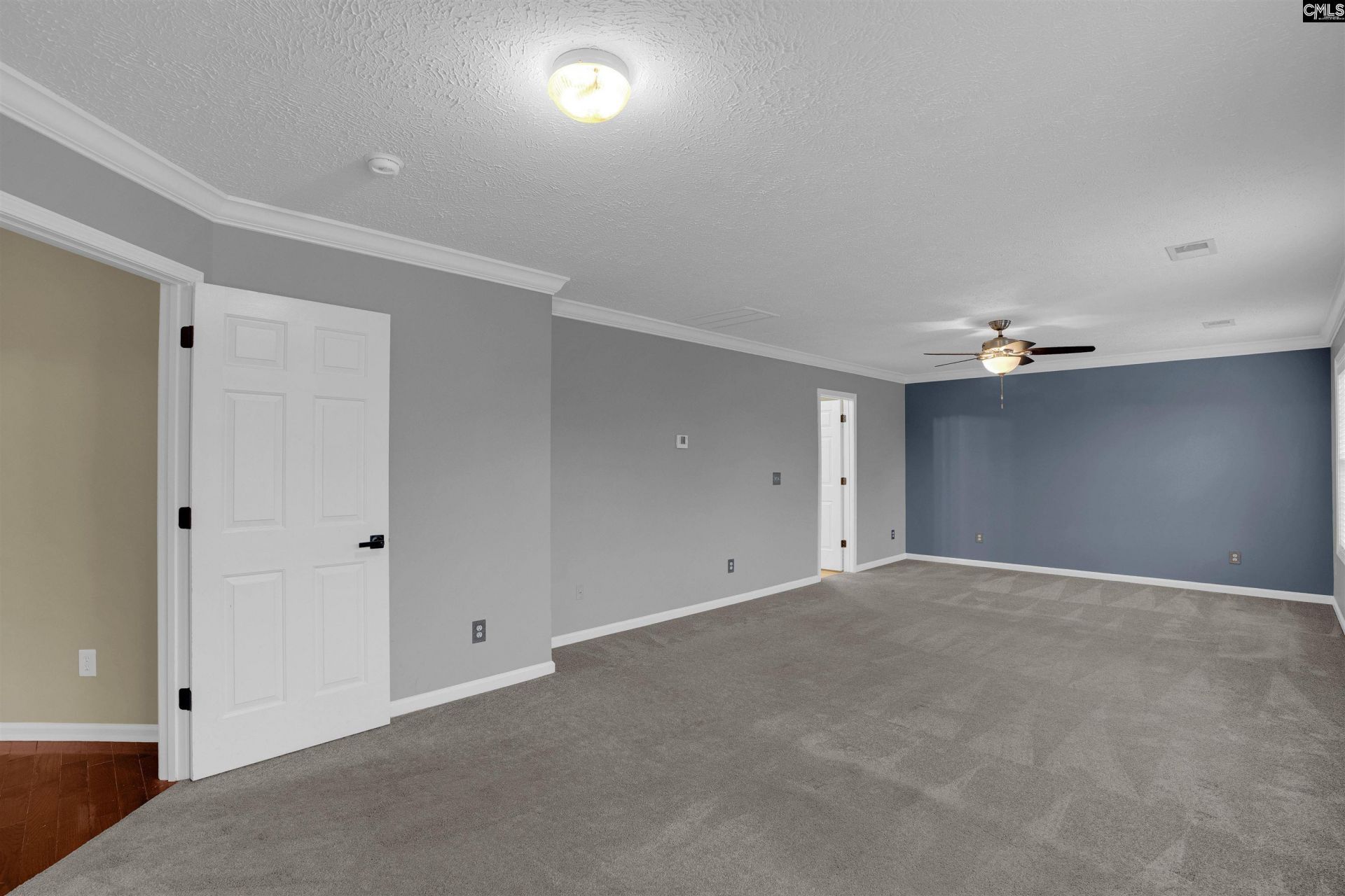 137 Cotoneaster Drive  Photo 20