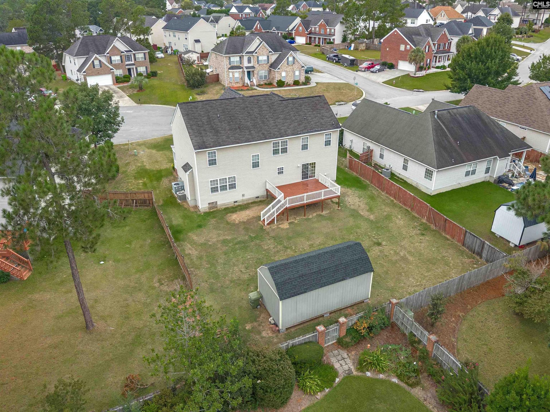 137 Cotoneaster Drive  Photo 38