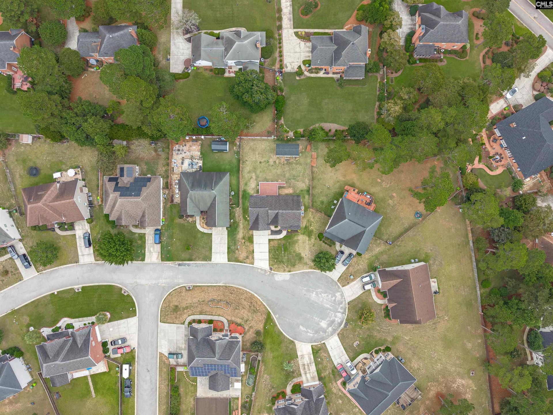 137 Cotoneaster Drive  Photo 39
