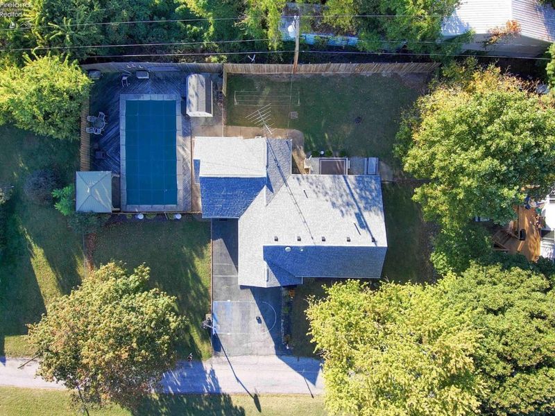 2058 Skyline Drive, Marblehead, OH 43440 Photo 3