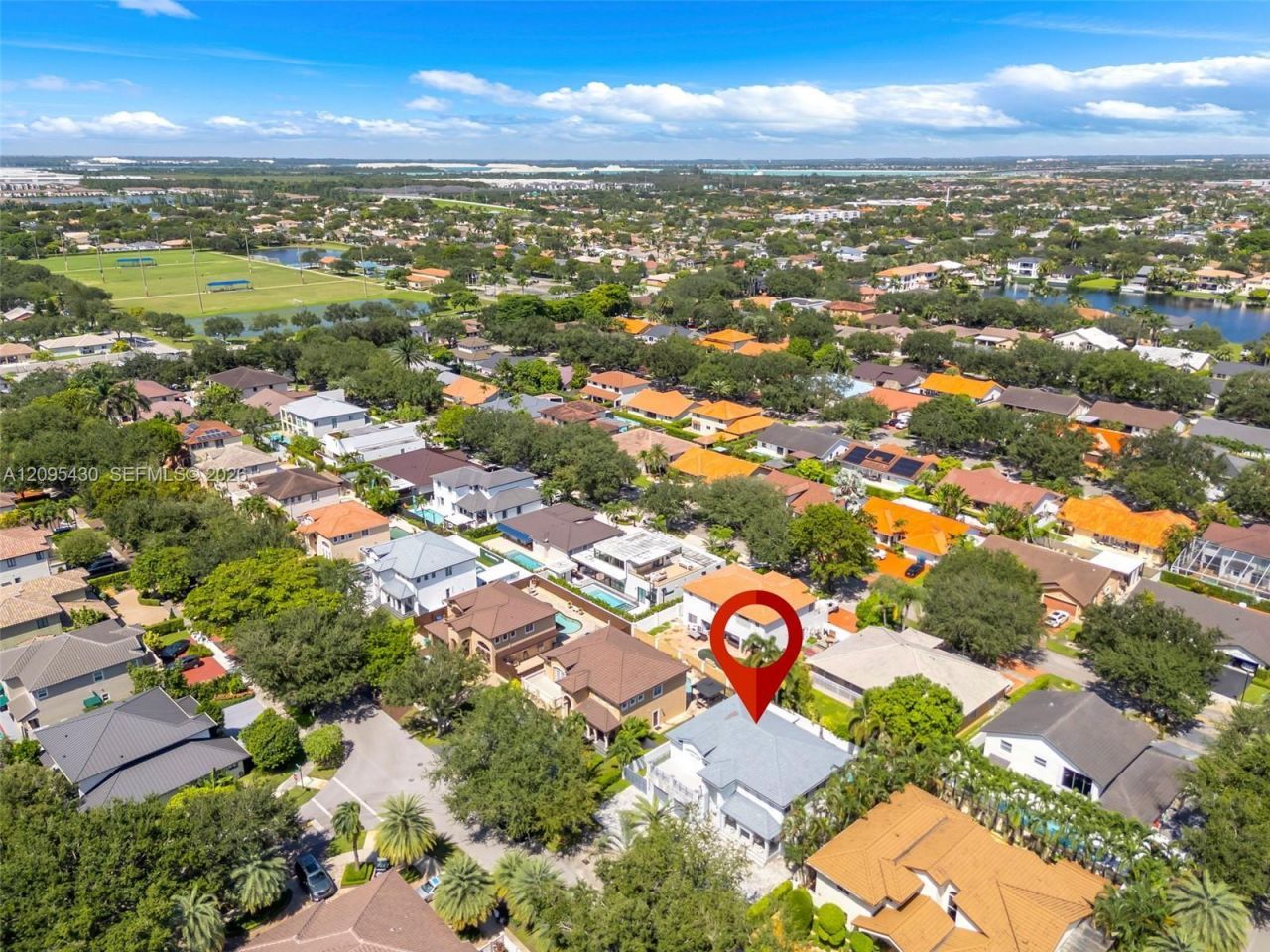 8441 NW 163rd Ter, Miami Lakes, FL 33016 Photo