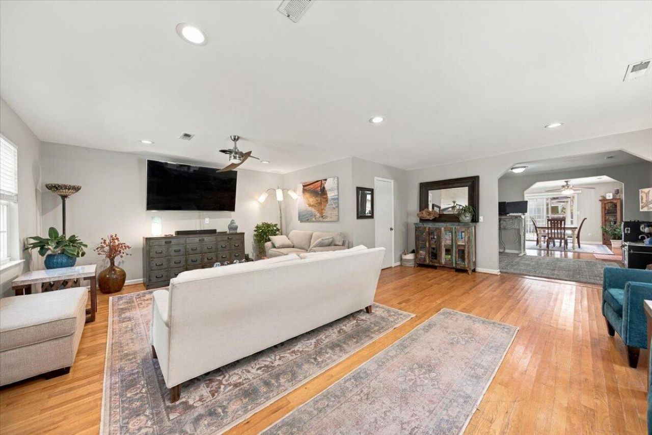 3816 Belvedere Road Photo 7