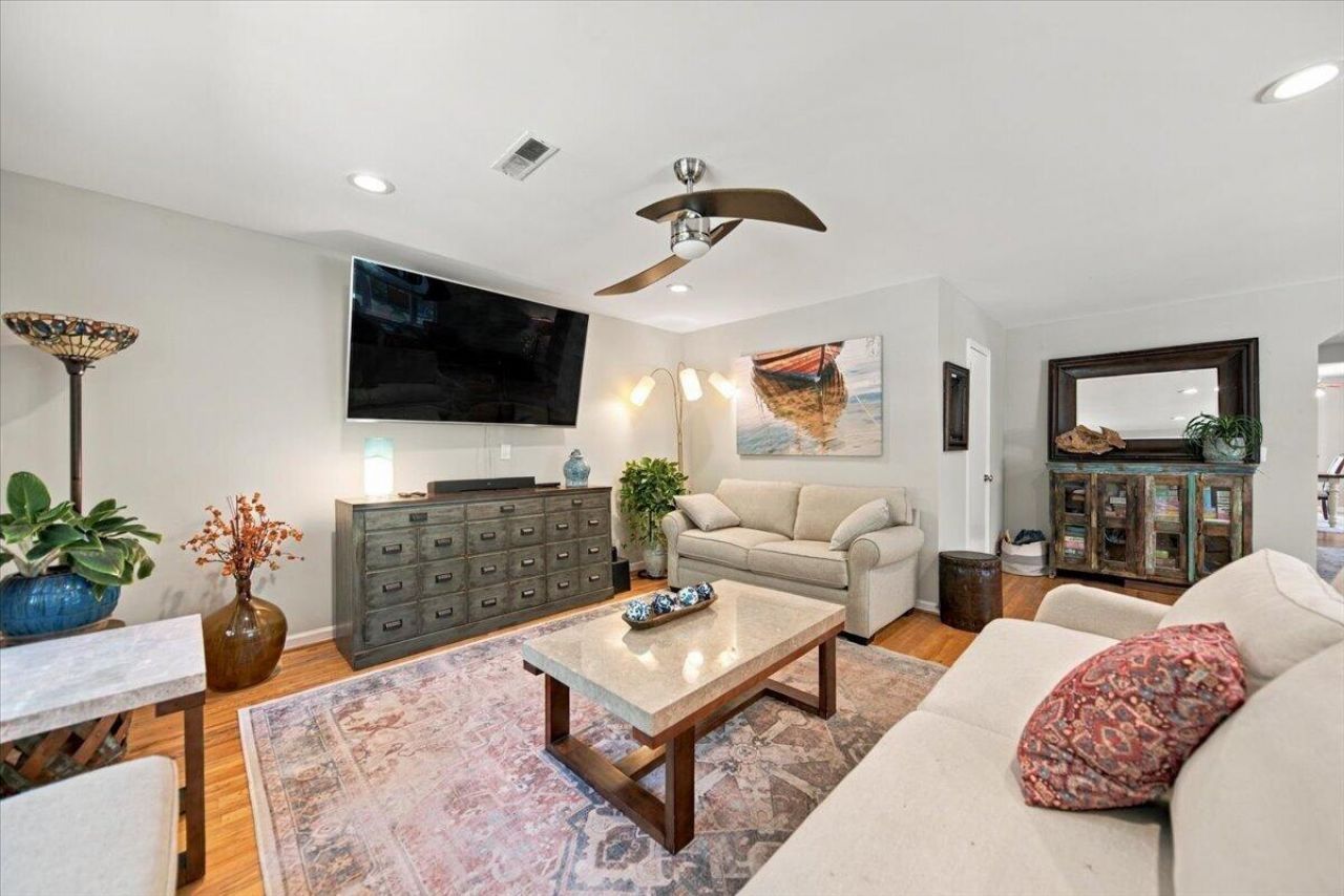 3816 Belvedere Road Photo 8