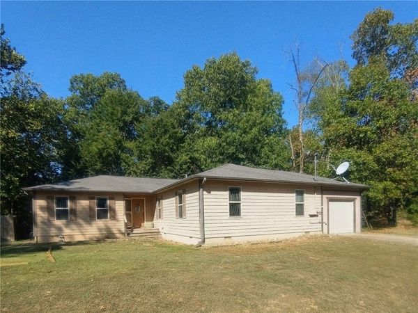 44 Northampton Drive , Bella Vista, AR 72714