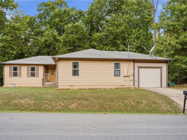 44 Northampton Drive, Bella Vista, AR 72714