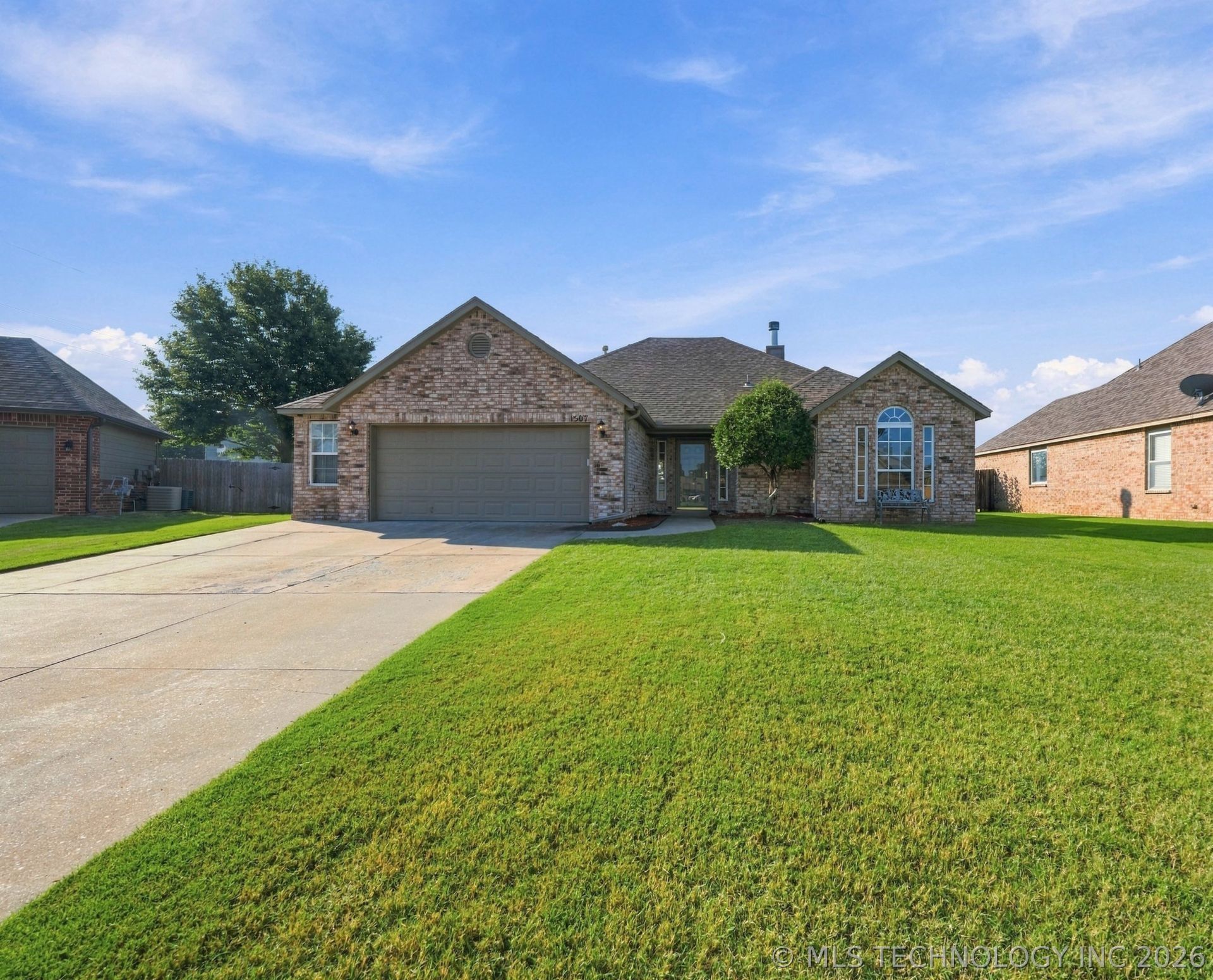 1507 W Vicksburg Place, Broken Arrow, OK 74011 Main Photo