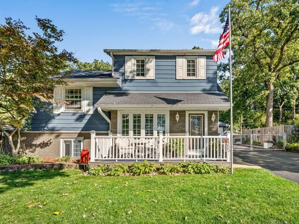 165 Forest Glen Road , Wood Dale, IL 60191