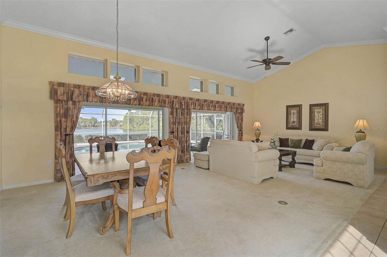 7570 Links Court , Sarasota, FL 34243 Photo