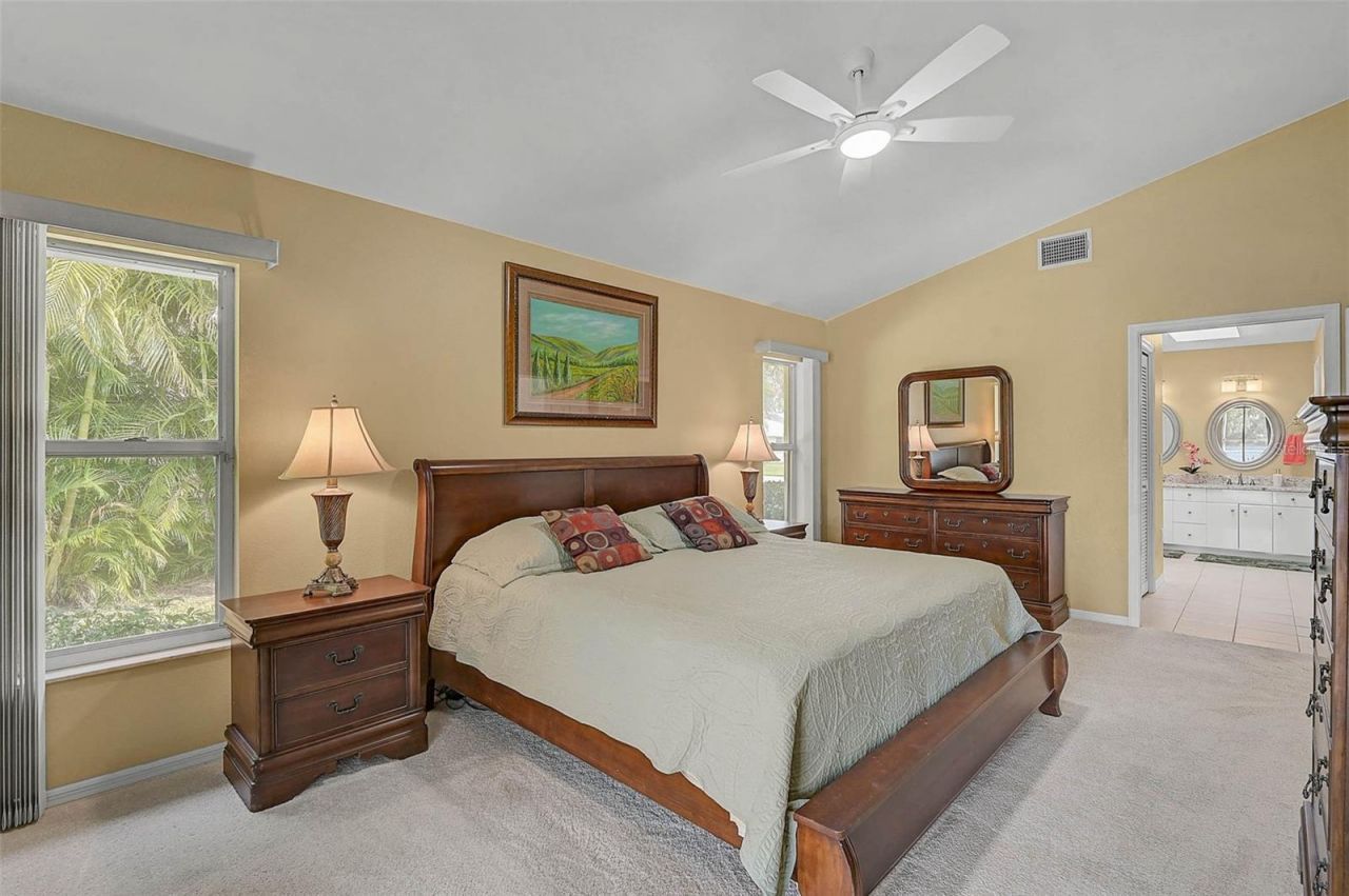7570 Links Court , Sarasota, FL 34243 Photo