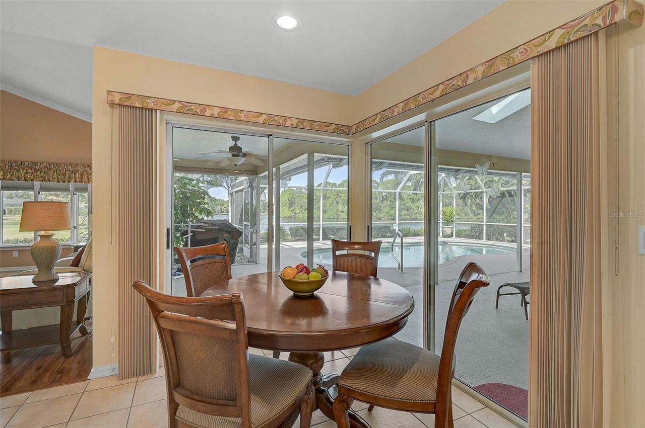 7570 Links Court , Sarasota, FL 34243 Photo