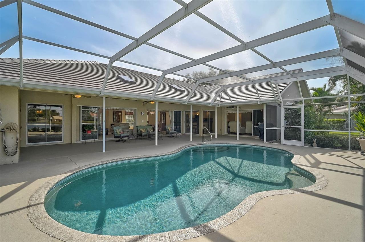 7570 Links Court , Sarasota, FL 34243 Photo