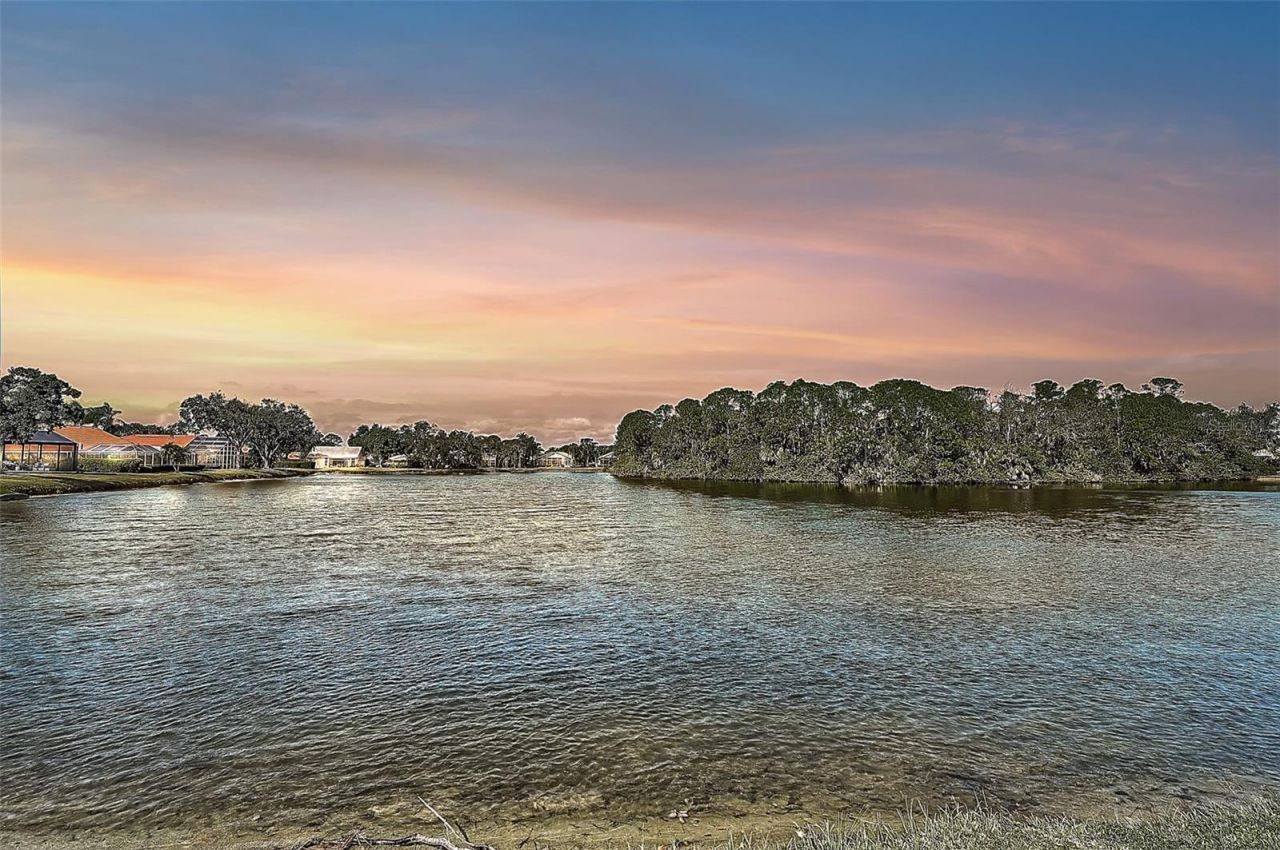 7570 Links Court , Sarasota, FL 34243 Photo
