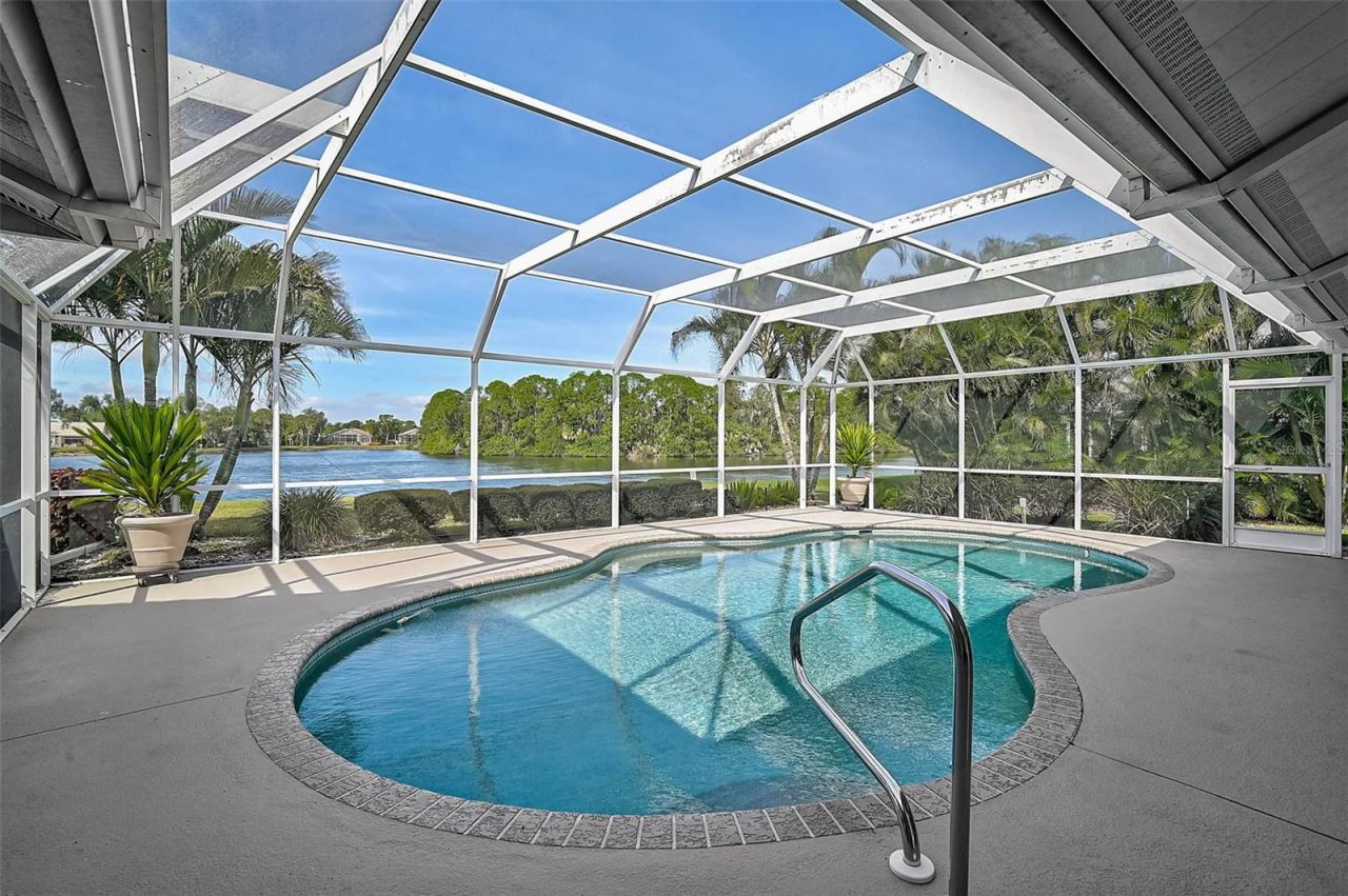 7570 Links Court , Sarasota, FL 34243 Photo