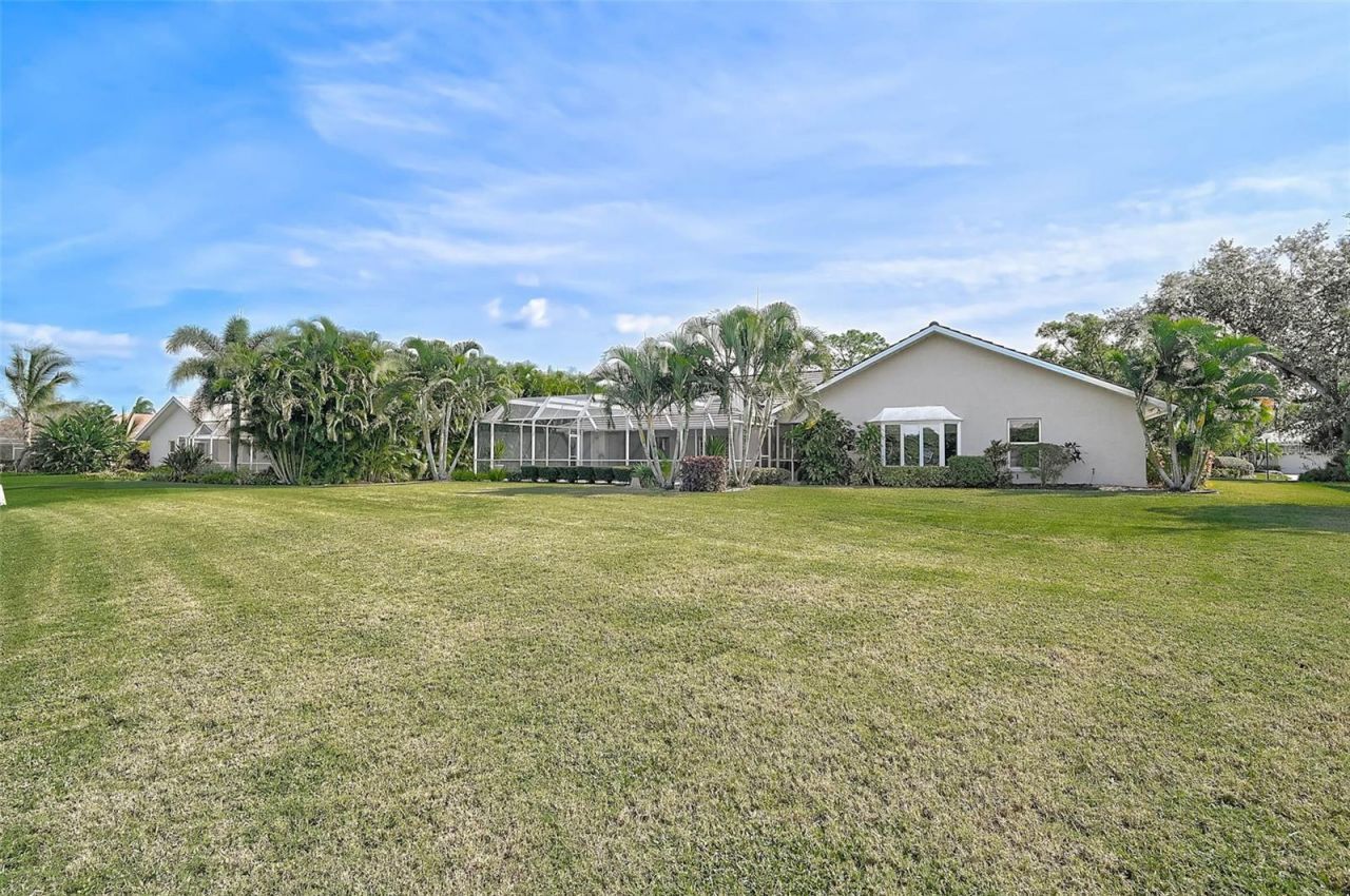 7570 Links Court , Sarasota, FL 34243 Photo