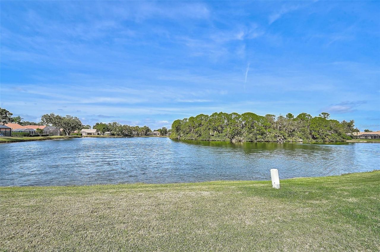 7570 Links Court , Sarasota, FL 34243 Photo