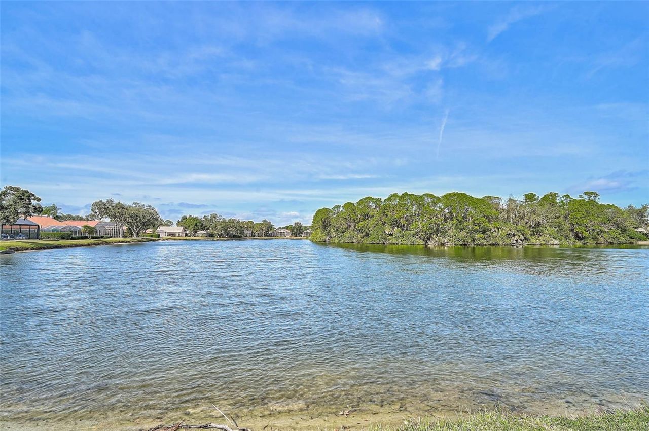 7570 Links Court , Sarasota, FL 34243 Photo