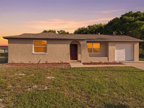 7101 FAIRFAX DRIVE , PORT RICHEY, FL 34668