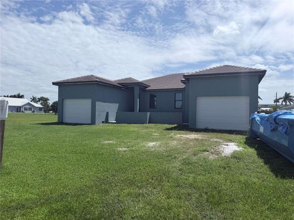 3836 ALBACETE CIRCLE , PUNTA GORDA, FL 33950