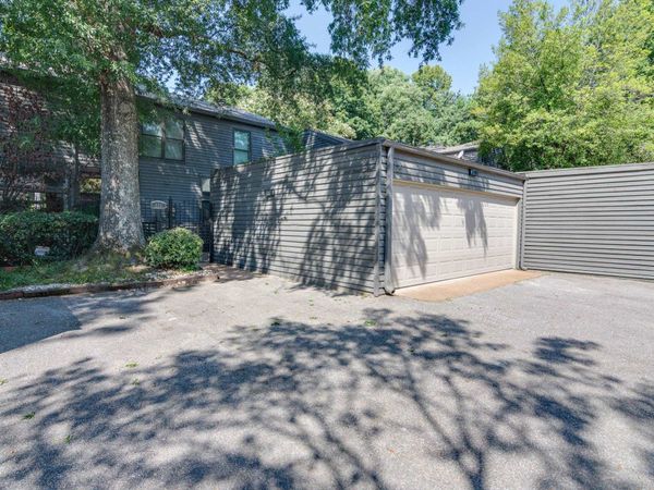 725 EVENTIDE DR, Unit 34, Memphis, TN 38120