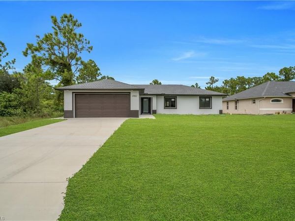 1061 Butler ST E, LEHIGH ACRES, FL 33974