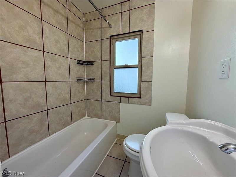 3579 Bosworth Road, Unit 1, Cleveland, OH 44111 Photo 10